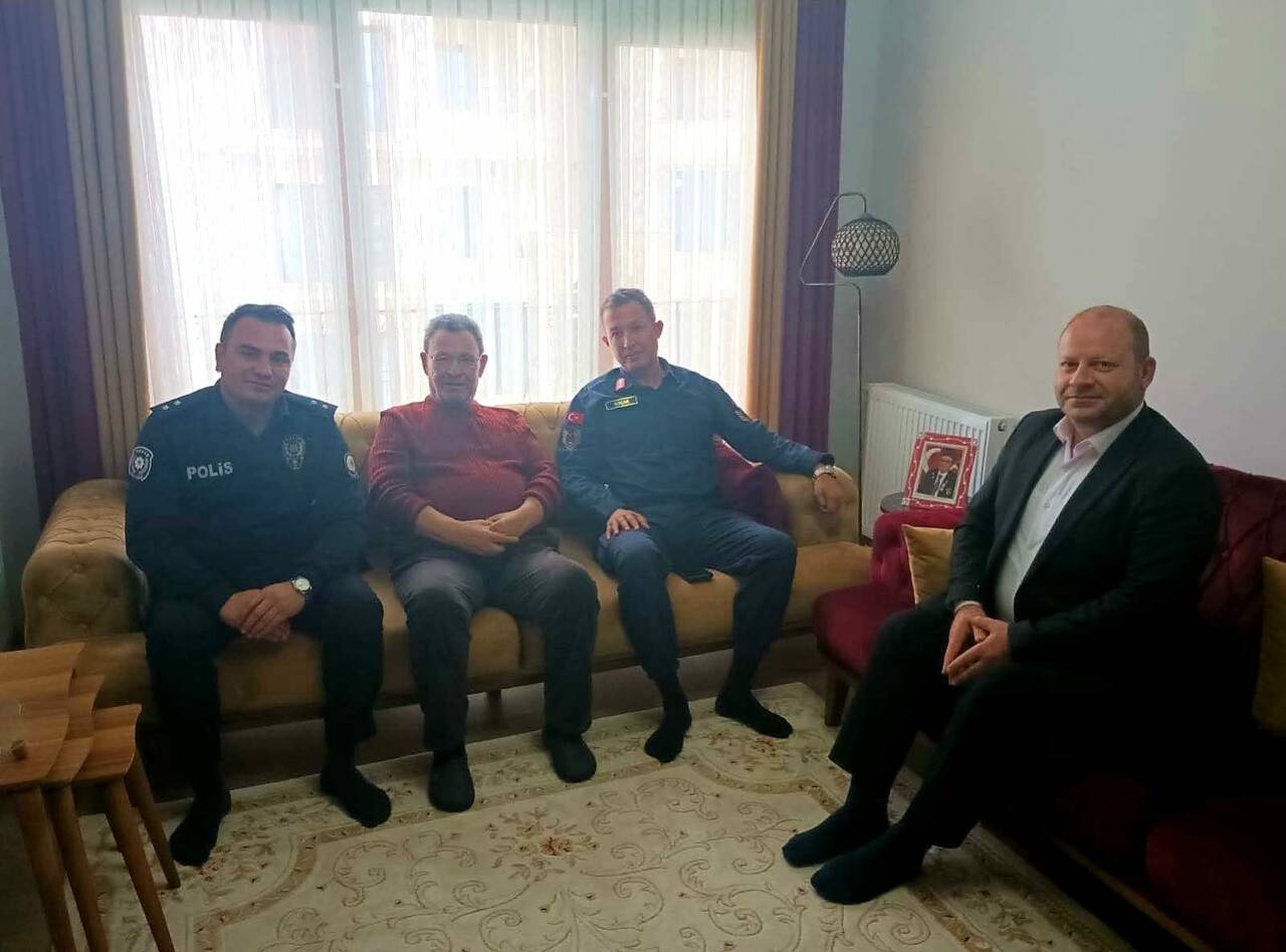 Sultanhanı İlçesinde Emniyet Müdürü, Jandarma Komutanı ve Vakıf Müdüründen oluşan