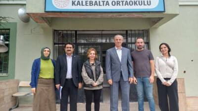 Eğitim-Bir-Sen Aksaray Şube Başkanı Murat Görmez, okul ziyaretlerini sürdürüyor. Bu
