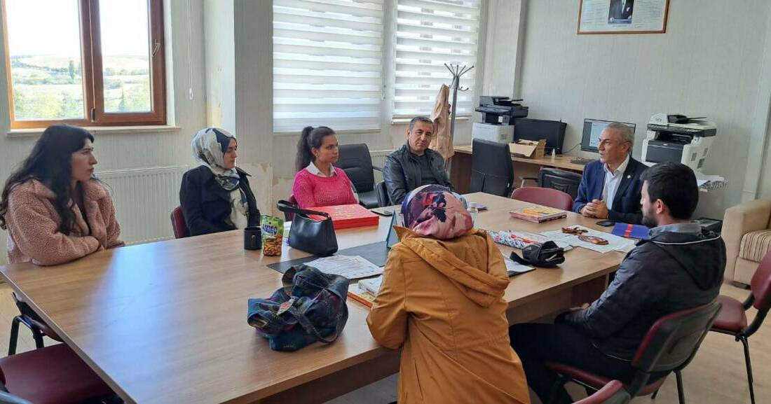 Eğitim-Bir-Sen Aksaray Şube Başkanı Murat Görmez ve sendika yönetim ekibi,