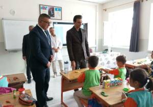 Eskil Kaymakamı Harun Uzar, Eşmekaya Belediye Başkanı İsmail Hakkı Güneş