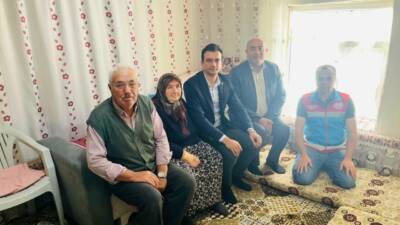 1 Ekim Dünya Yaşlılar Günü kapsamında Eskil Kaymakamı Harun Uzar,