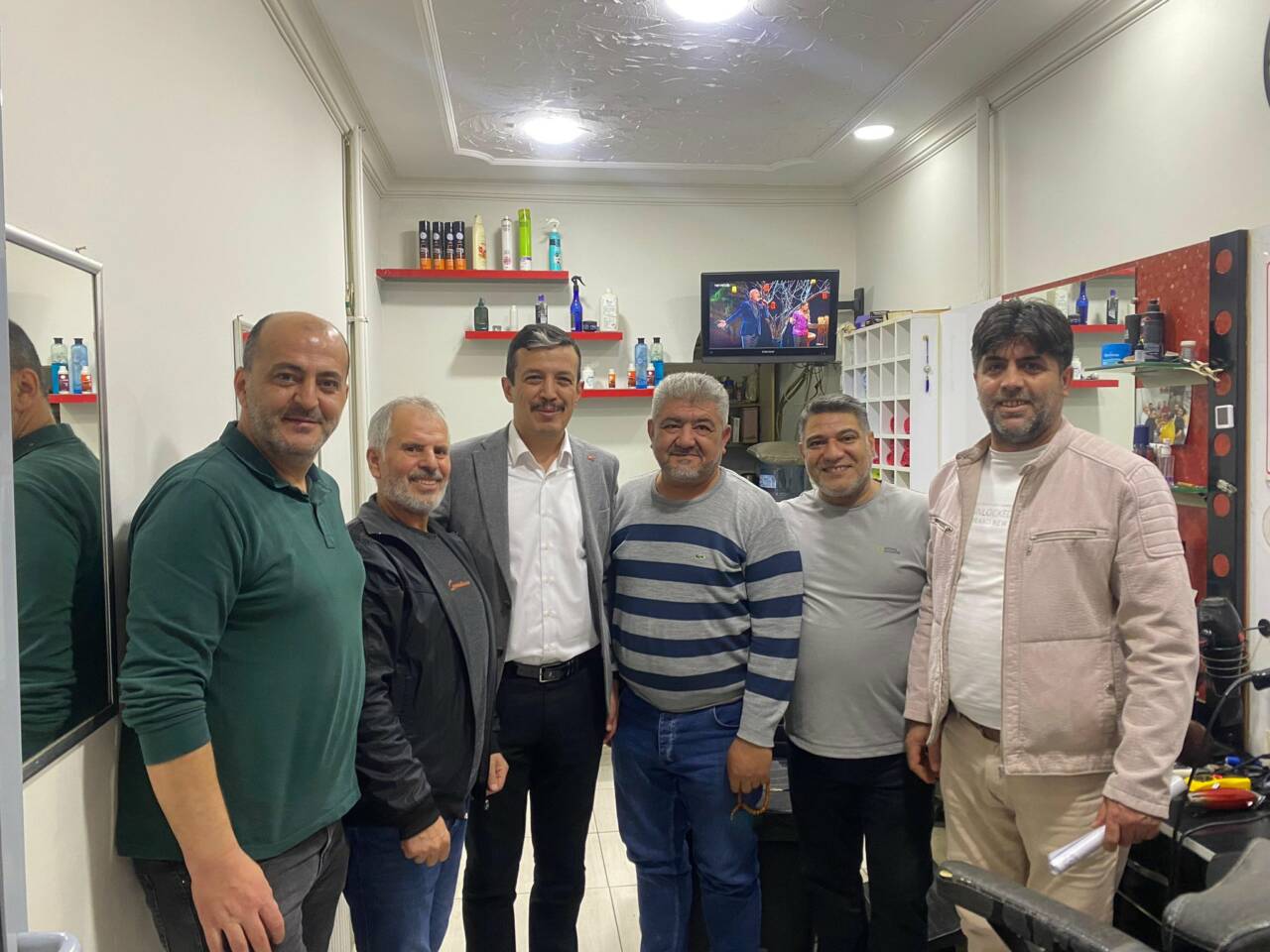 AK Parti Aksaray İl Başkanı Hamza Aktürk, il genelinde esnaf