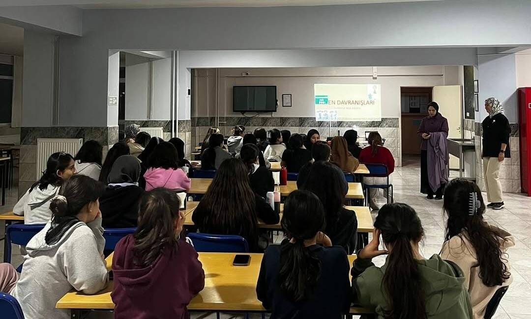 Aksaray Gençlik Merkezi, gençlerin hem fiziksel hem de sosyal gelişimlerine