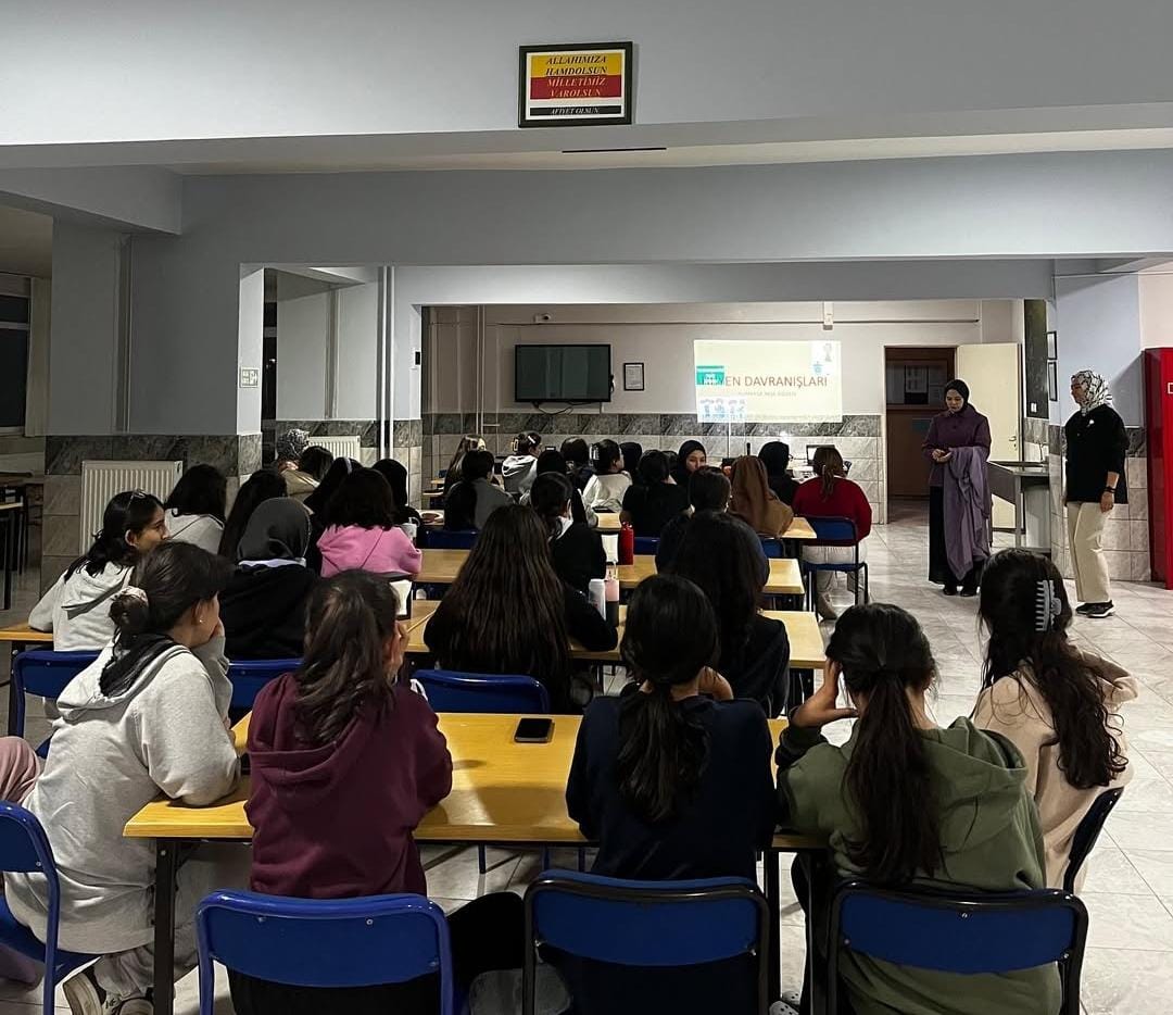 Aksaray Gençlik Merkezi, gençlerin hem fiziksel hem de sosyal gelişimlerine