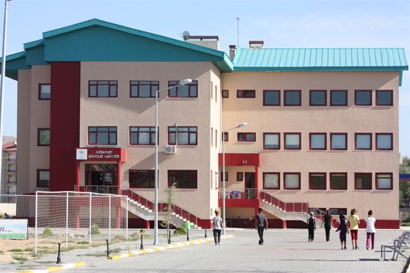Aksaray Gençlik ve Spor İl Müdürlüğü, gençlerin fikir alışverişinde bulunabileceği