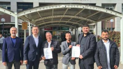 İYİ Parti Güzelyurt İlçe Başkanı Nazmi Özeş ve İYİ Parti