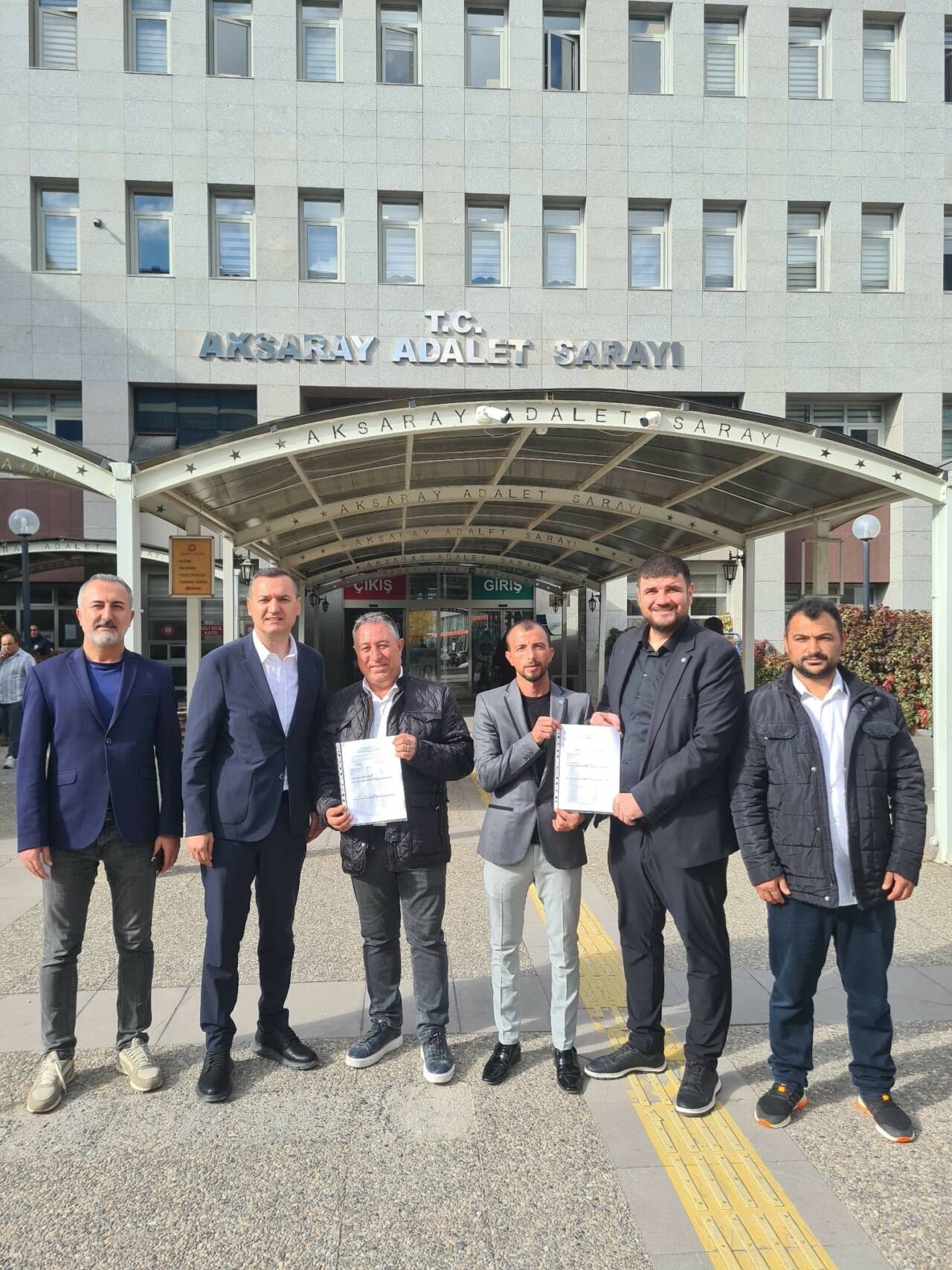 İYİ Parti Güzelyurt İlçe Başkanı Nazmi Özeş ve İYİ Parti