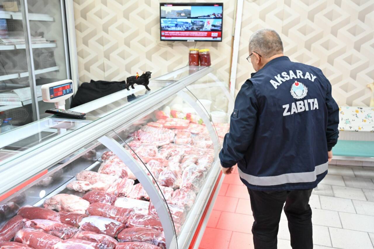 Aksaray Belediyesi zabıta ekipleri tarafından, vatandaşların güvenli ve sağlıklı koşullarda