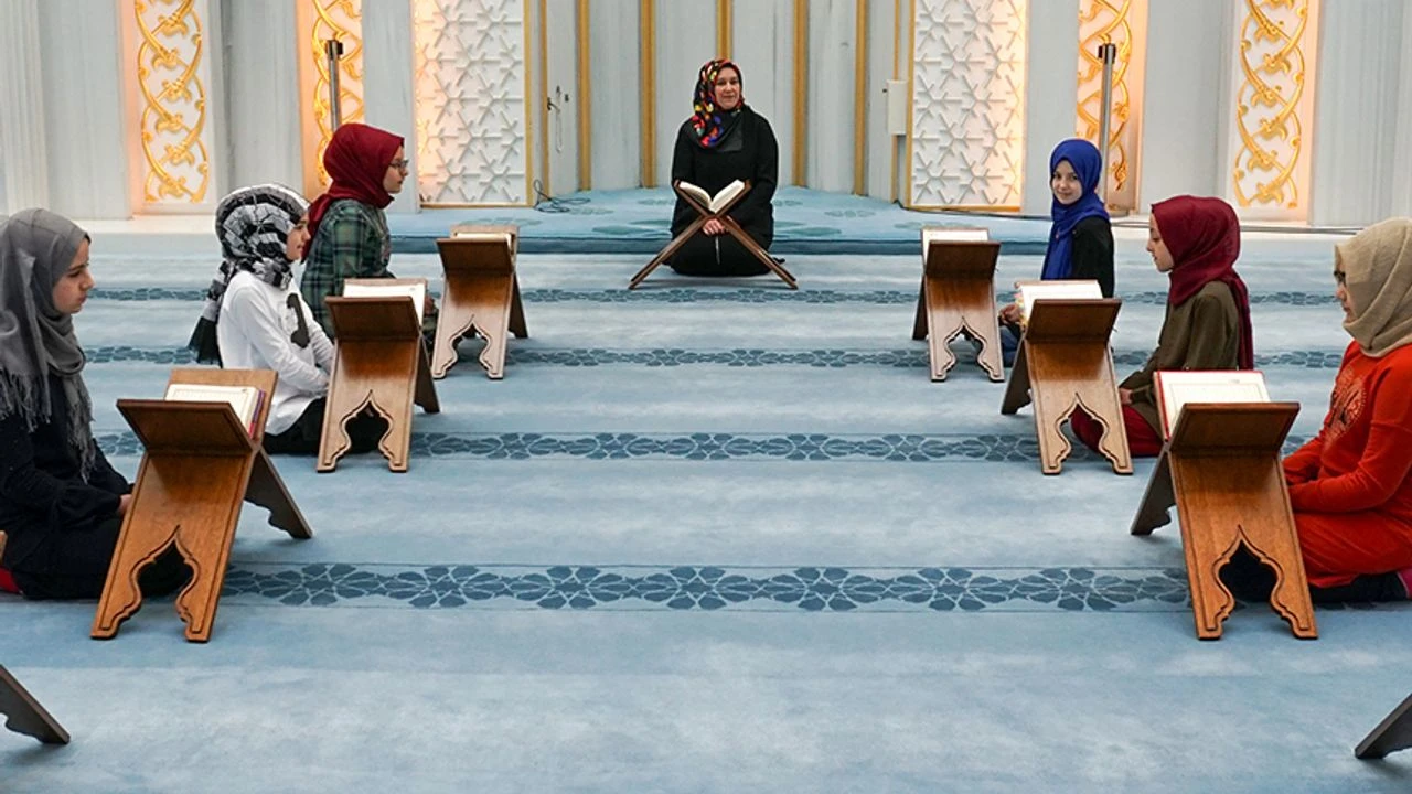 Aksaray İl Müftülüğü tarafından yapılan açıklama kapsamında, Aksaray Şifahane Mahallesi