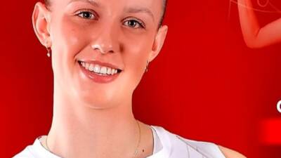 Voleybol arenasının dikkat çeken isimlerinden bir tanesi olan Martyna Czyrniańska,