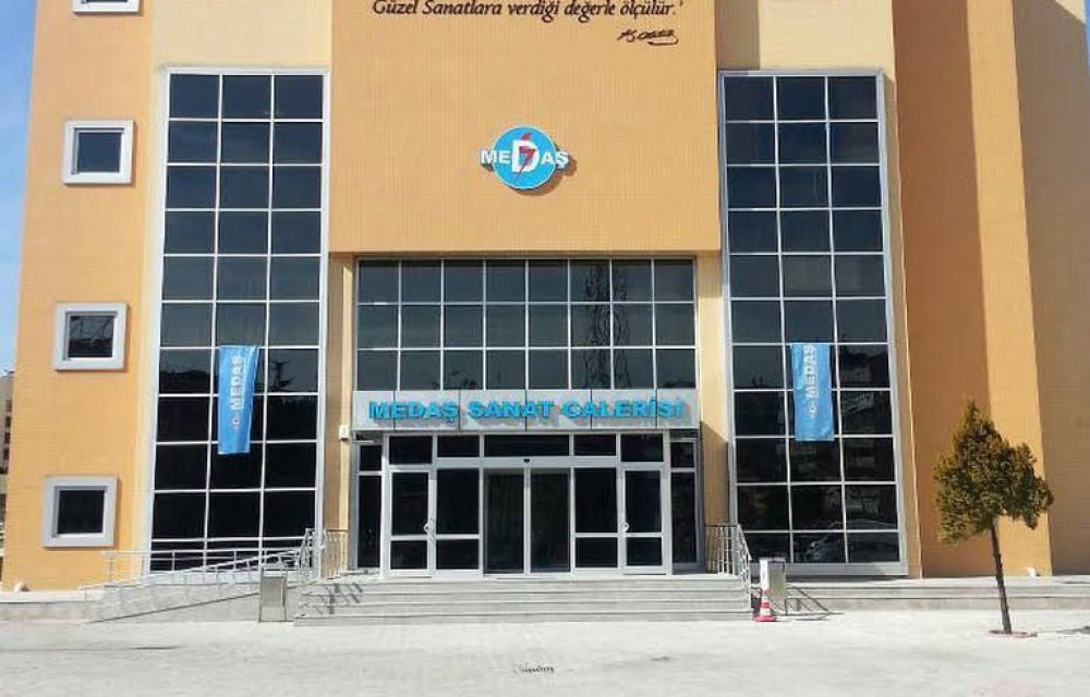 MEDAŞ Sanat Galerisi, önemli bir sergiye ev sahipliği yapıyor.  Sanatçı