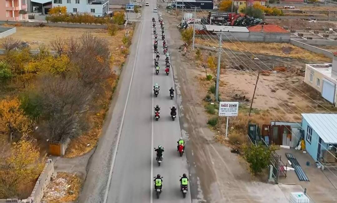 29 Ekim Cumhuriyet Bayramı kutlamaları kapsamında Gülağaç’ta düzenlenen motorlu geçit