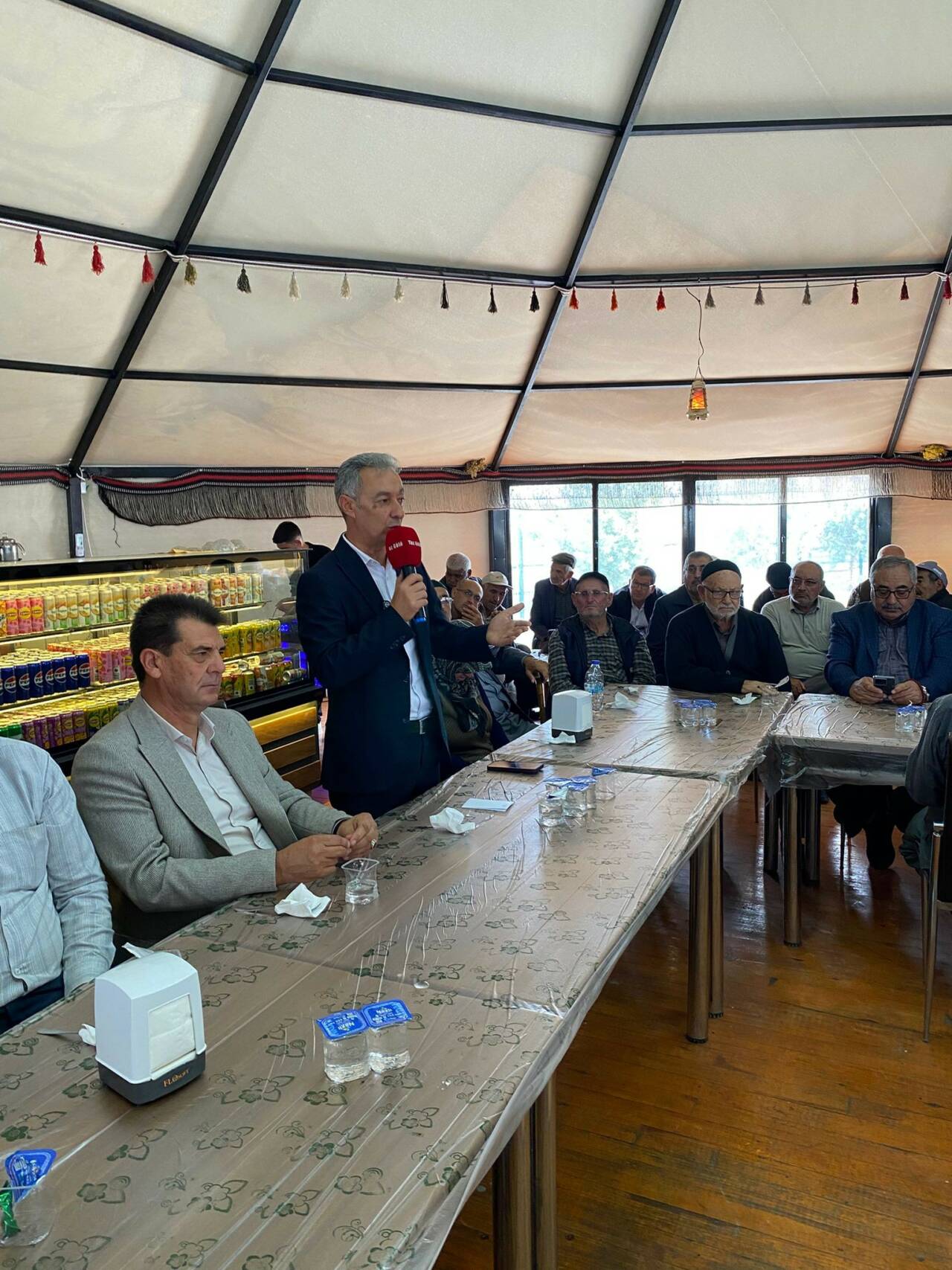 Eskil Belediye Başkanı Mustafa Zavlak, Eskil Tuz Gölü Oba Çadırlarında