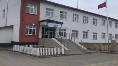 Kömürcü Mehmet Baysal İlkokulu, Erasmus+ KA210 programı kapsamında yürütülen “Genç