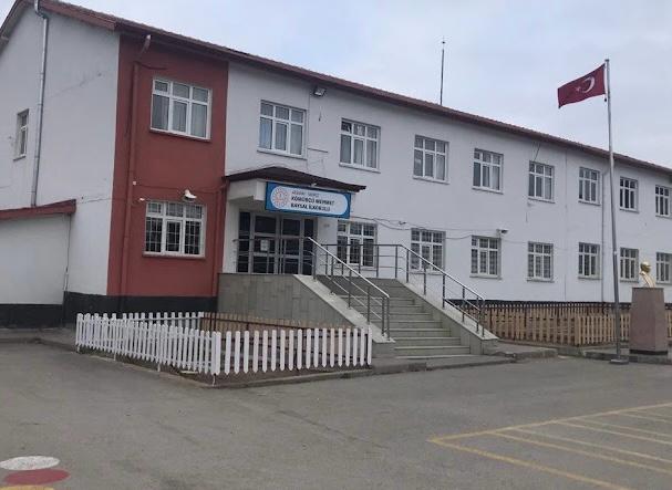 Kömürcü Mehmet Baysal İlkokulu, Erasmus+ KA210 programı kapsamında yürütülen “Genç