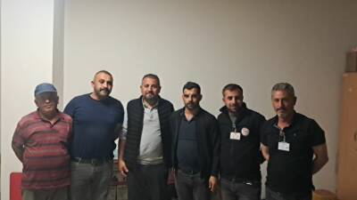 Öz Sağlık-İş Sendikası Aksaray Şube Başkanı Nizamettin Karabaş, sendika temsilcileriyle