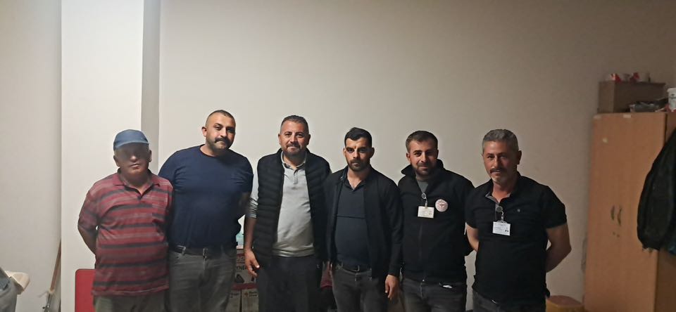 Öz Sağlık-İş Sendikası Aksaray Şube Başkanı Nizamettin Karabaş, sendika temsilcileriyle