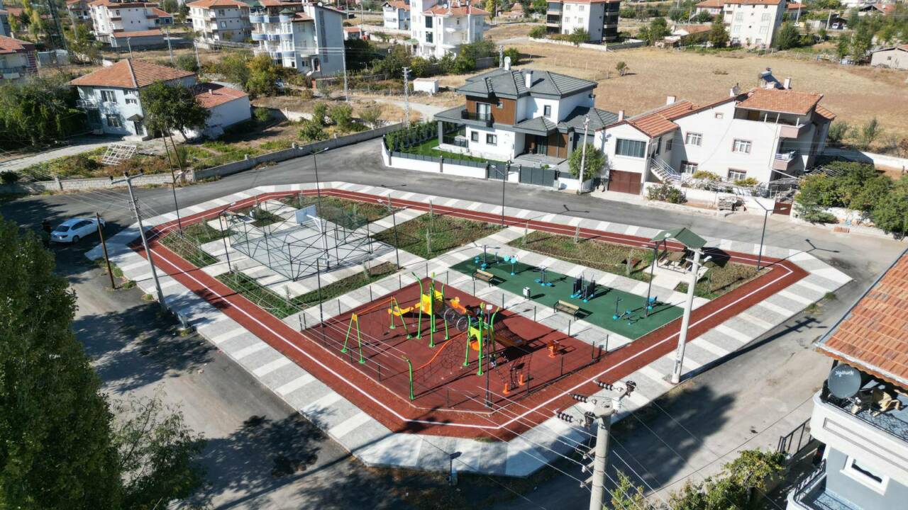 Aksaray Belediyesi, şehir genelinde yürüttüğü  park projelerine bir yenisini daha
