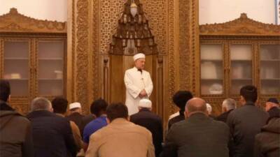 Aksaray İl Müftülüğü tarafından organize edilen “Ailece Camideyiz Sabah Namazı