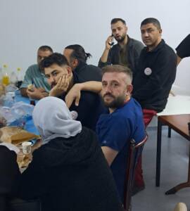 Öz Sağlık-İş Sendikası Aksaray İl Başkanı Nizamettin Karabaş, sendika temsilcileriyle