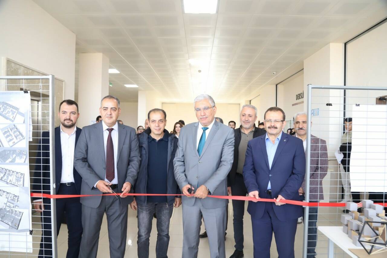 Aksaray Üniversitesi (ASÜ) Mimarlık Fakültesi tarafından 2024-2025 eğitim-öğretim yılı öğrencilerinin