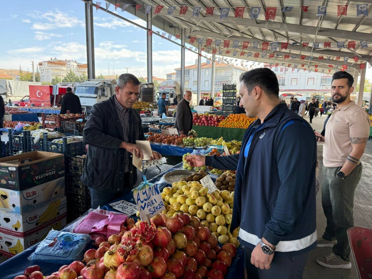 Aksaray Belediyesi Zabıta Müdürlüğü ekipleri tarafından şehir genelinde kurulan semt