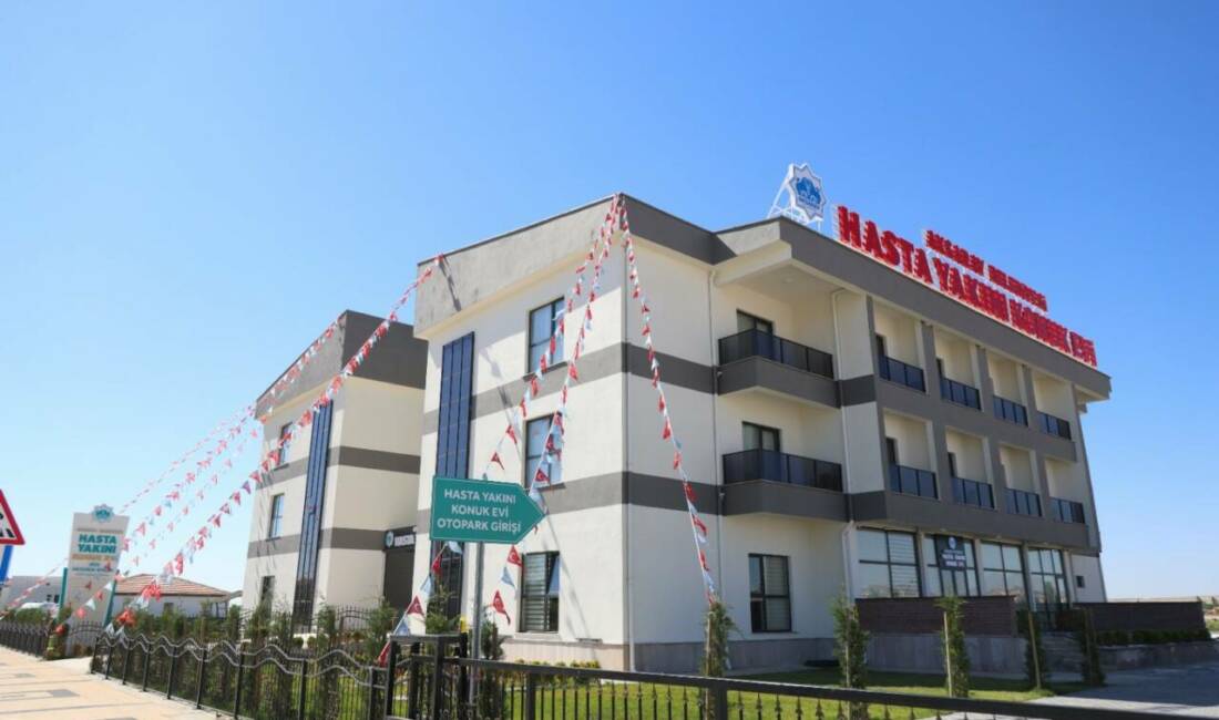 Aksaray Belediyesi tarafından hayata geçirilen Hasta Yakını Konuk Evi, hizmete