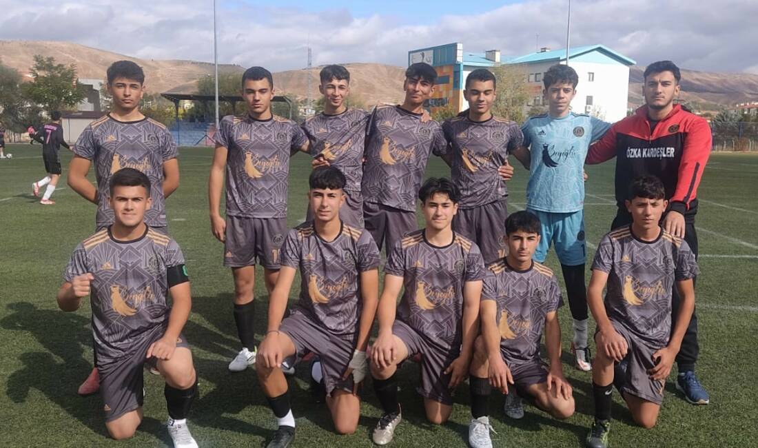 Aksaray U18 Ligi genç futbolcuların sahadaki performanslarıyla renklenirken, ilk haftalar