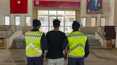 Kırşehir'de jandarma ekiplerince müdahale edilen bir trafik kazasında, 10 yıl