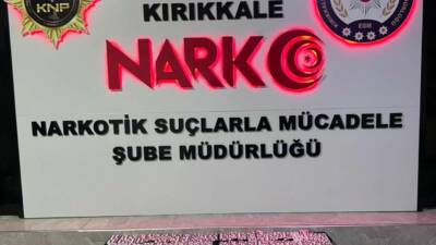 Kırıkkale'de İl Emniyet Müdürlüğü ekipleri tarafından uyuşturucu operasyonu düzenlendi. Operasyonda