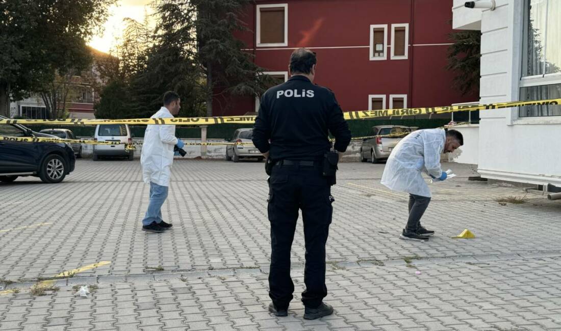Karaman'da yaşanan oyda bir apartmanın 5'inci katından düşen kadın hayatını