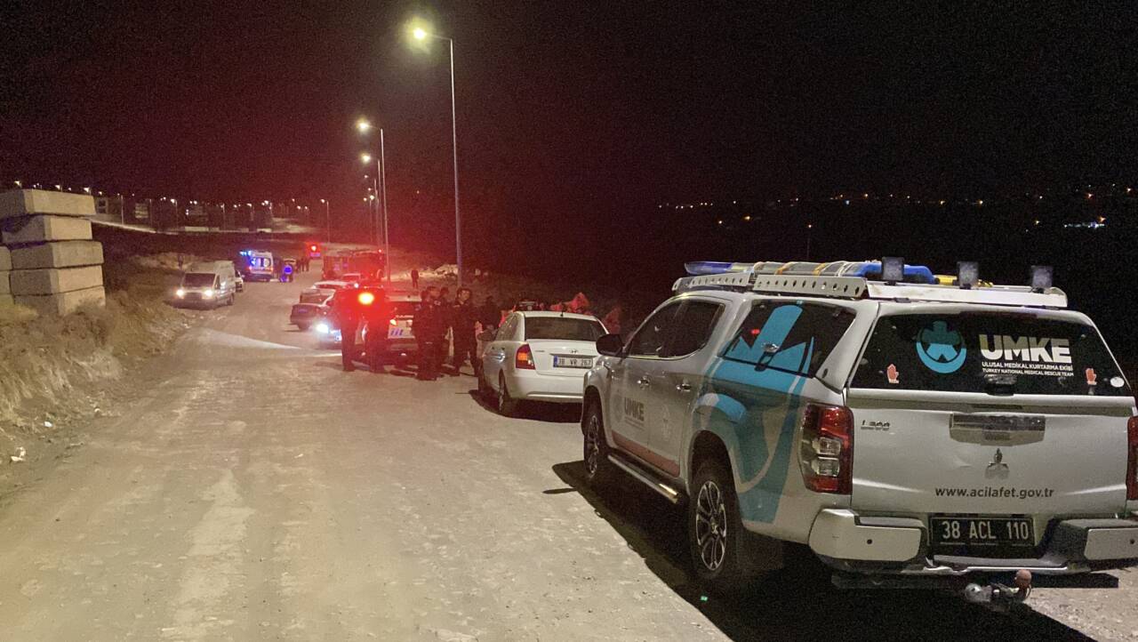 Kırıkkale'nin Yahşihan ilçesinde yaşanan olayda traktör uçuruma devrildi. Kazada, traktörün