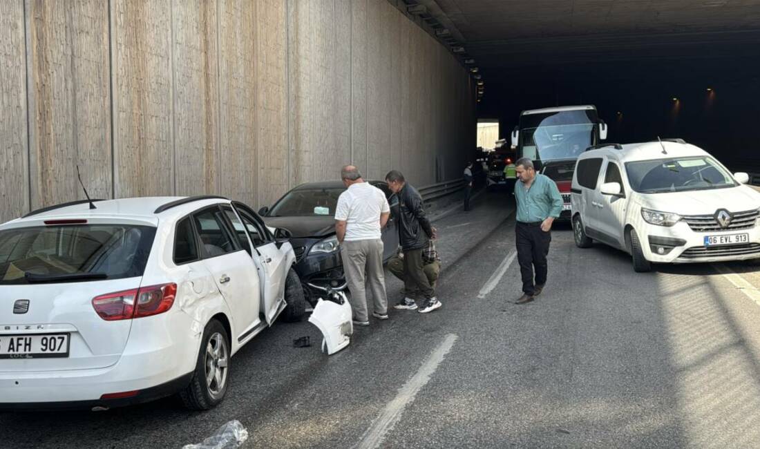 Kırıkkale'de yaşanan olayda 4 araç kazaya karıştı. Trafik kazasında yaralanan