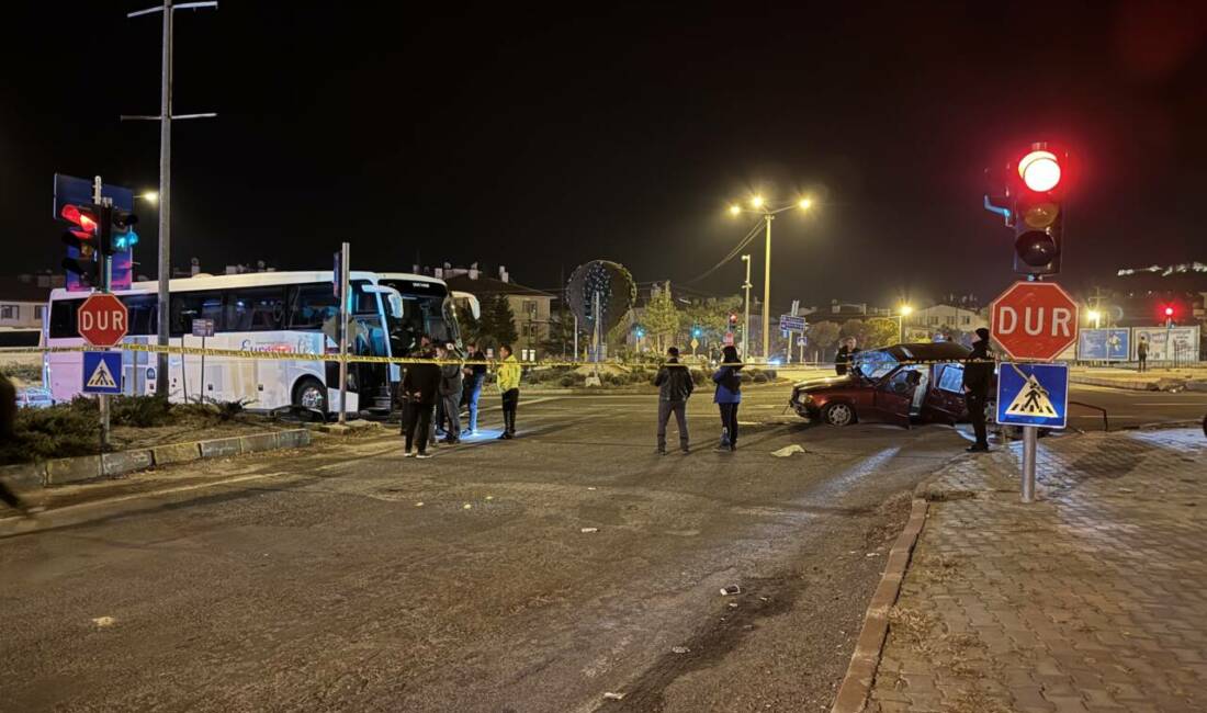 Nevşehir'in Ürgüp ilçesinde yaşanan olayda yabancı turistleri taşıyan tur otobüsüyle