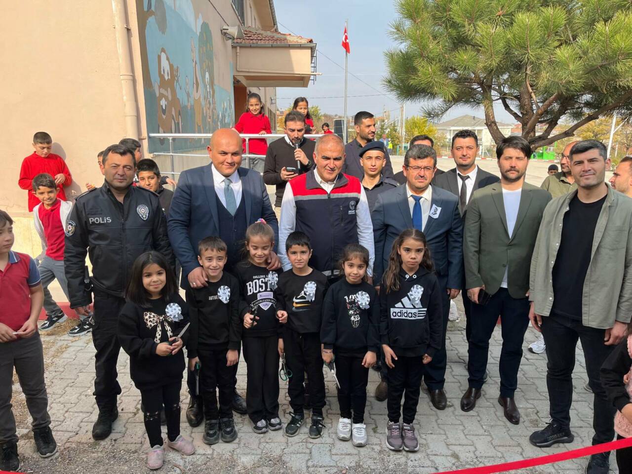 Ağaçören Kaymakamlığı öncülüğünde, Camili Ortaokulu ve Şehit Rasim Bozkurt İlkokulu’nda