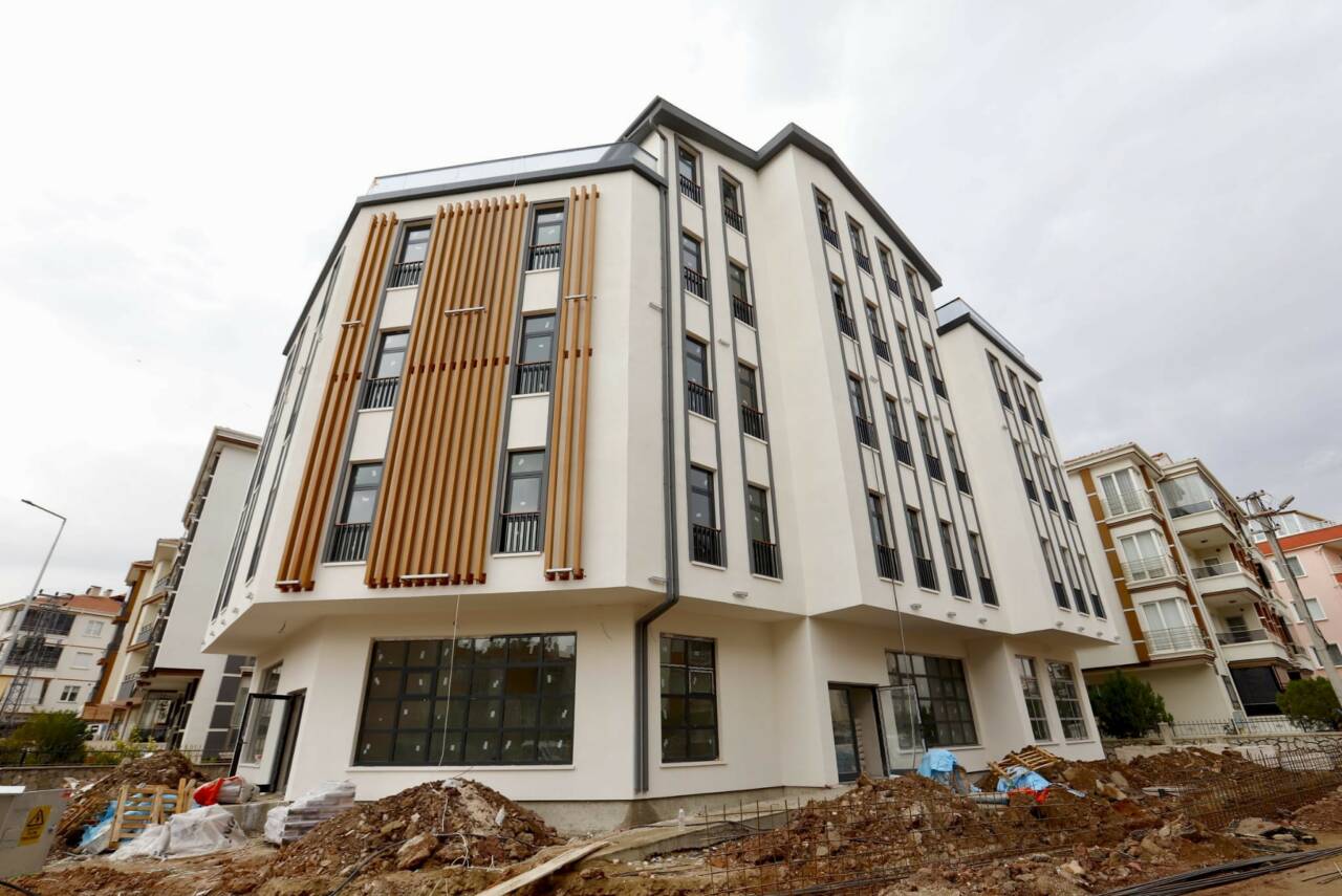 Aksaray Belediyesi, kentin eğitim altyapısını güçlendirmek ve gençlere yeni gelişim