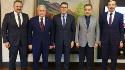 Vali Kumbuzoğlu ve heyeti, Aksaray’ın hizmet ve yatırımları için Cumhurbaşkanlığı