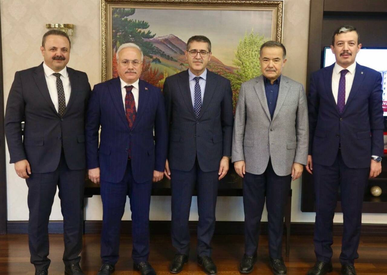 Vali Kumbuzoğlu ve heyeti, Aksaray’ın hizmet ve yatırımları için Cumhurbaşkanlığı
