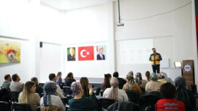 Aksaray Belediyesi, engelli bireylere verilen hizmetin niteliğini artırmak amacıyla personel