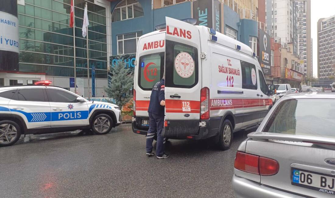 Kayseri’nin Kocasinan ilçesinde yaşanan olayda bıçaklı kavga çıktı. Kavgada 1