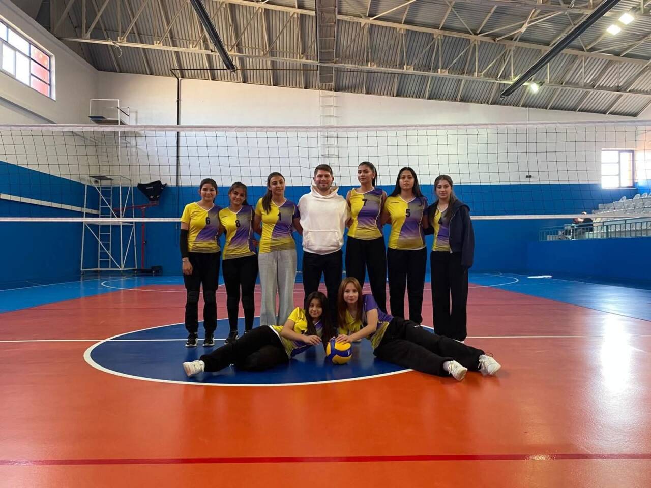 Ağaçören’de kız voleybol takımı, Şehit Süleyman Köse Anadolu Lisesi ile