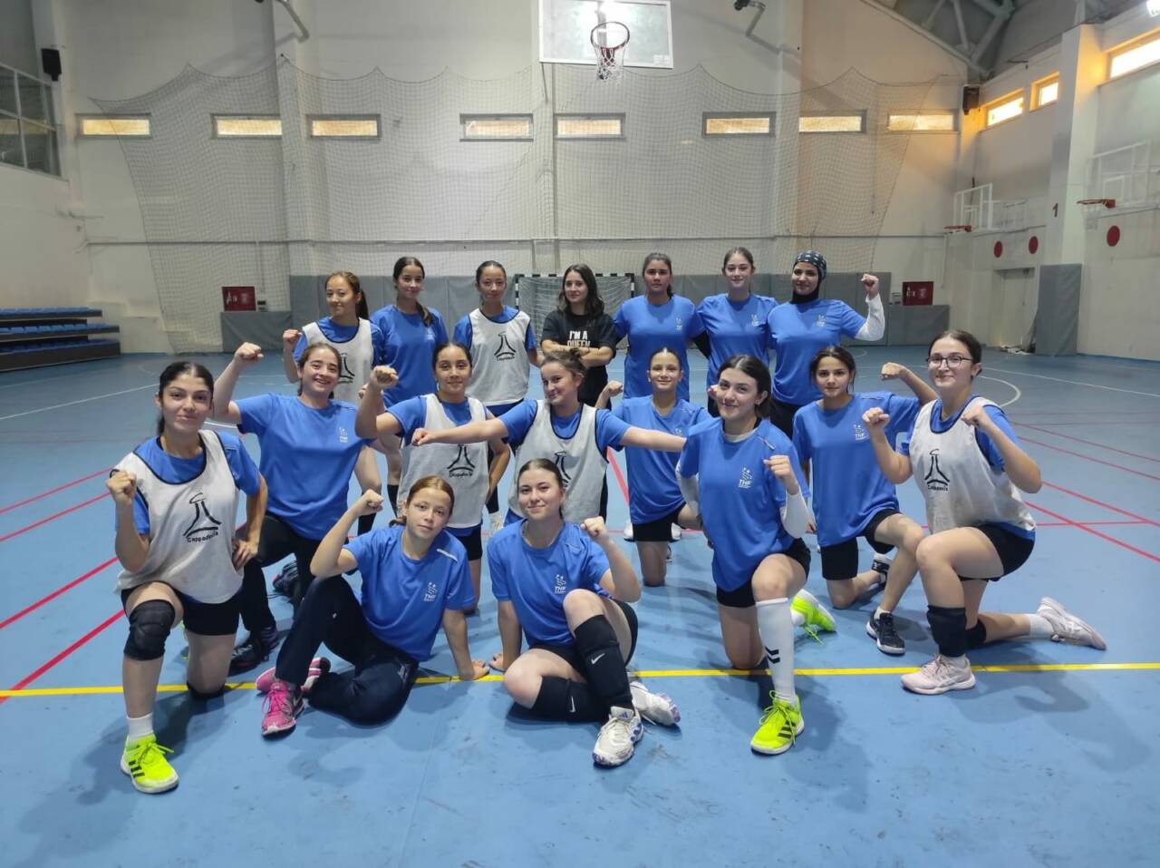Aksaray Belediyespor Hentbol Takımı alt yapısı, yoğun antrenman temposunun ardından