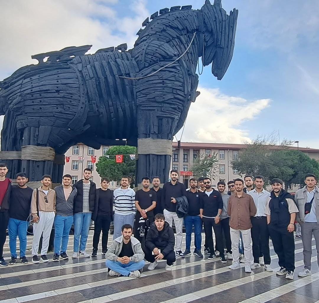 Aksaray Gençlik Merkezi, KYK yurtlarında kalan erkek öğrencilerle Çanakkale Eceabat