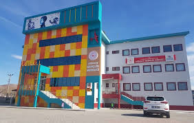 Aksaray Hasandağ Gençlik Merkezi, sanatsal ifade ve el yazısı estetiğini