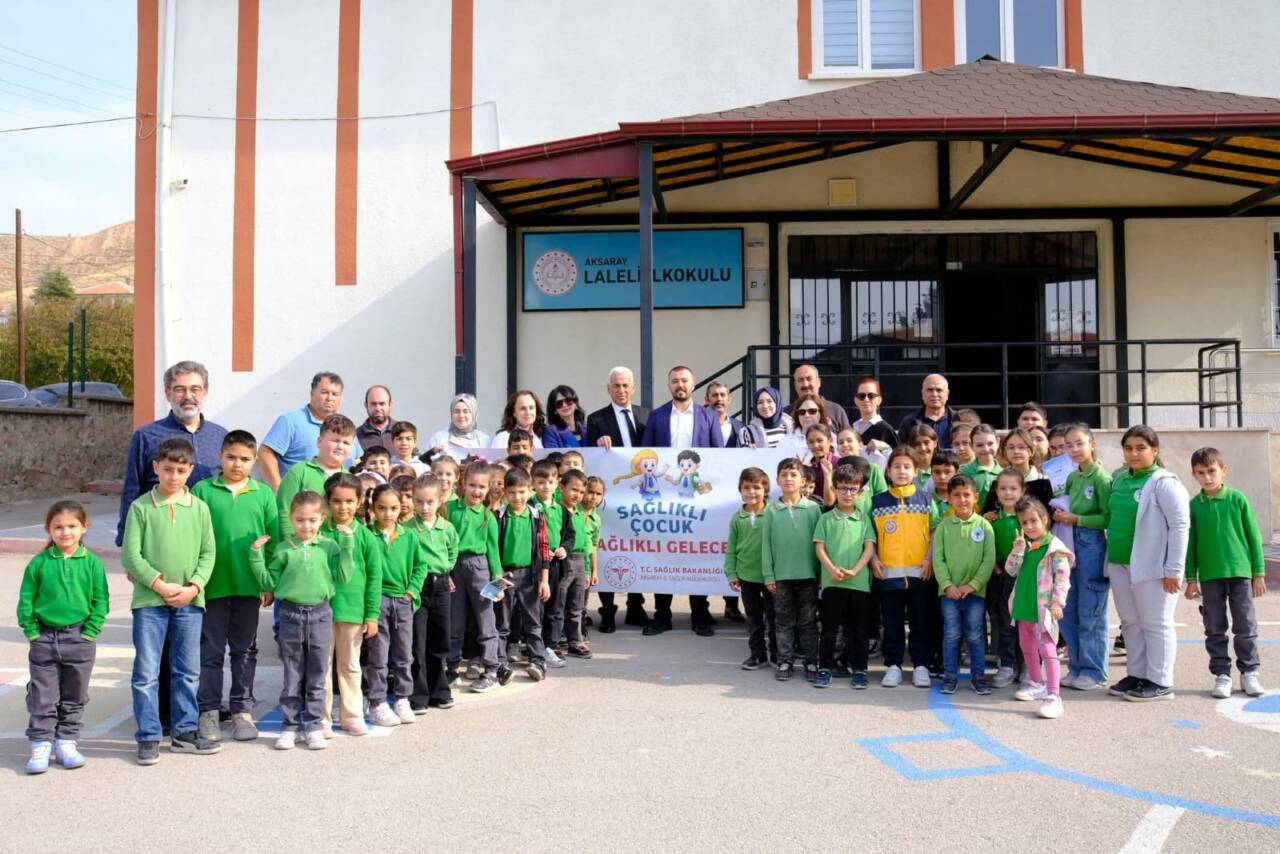 Aksaray İl Sağlık Müdürlüğü, Laleli İlkokulu’nda düzenlenen “Sağlıklı Çocuk, Sağlıklı