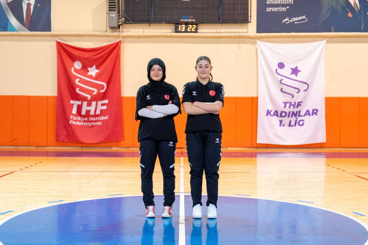 Aksaray Belediyespor Hentbol Takımı’nın üç genç oyuncusu, U-17 Milli Takımında