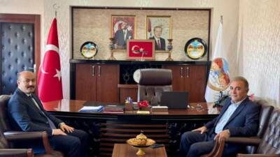 Güzelyurt Belediye Başkanı Ünal Demircioğlu, göreve yeni başlayan Kaymakam Süleyman