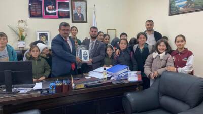 Ağaçören’de ÇEDES Projesi kapsamında “Değerlerime Sahip Çıkıyorum” kursuna katılan öğrenciler,