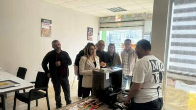 CHP Aksaray Merkez İlçe Başkanlığı, şehir merkezinde hizmet veren esnafları