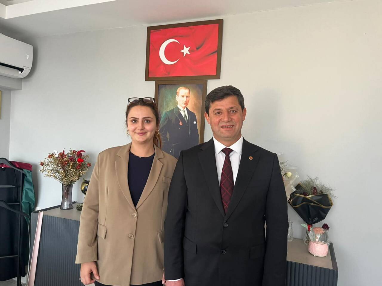 Aksaray Baro Başkanı Av. Erçin Mevlüt Düzgün, baro üyesi Av.